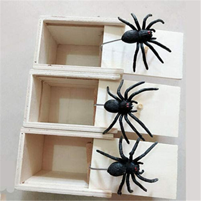 Wooden Prank Spider Hidden in Box Trick  Gag Toy